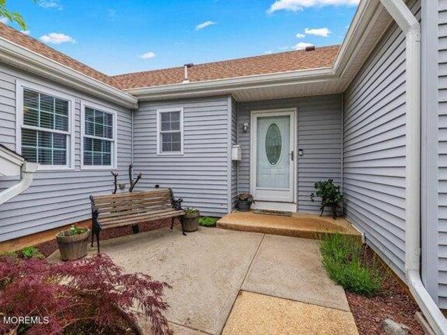 Condo for sale in Monmouth, New Jersey
