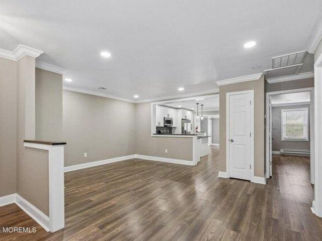 Condo for sale in Adelphia, Howell Township