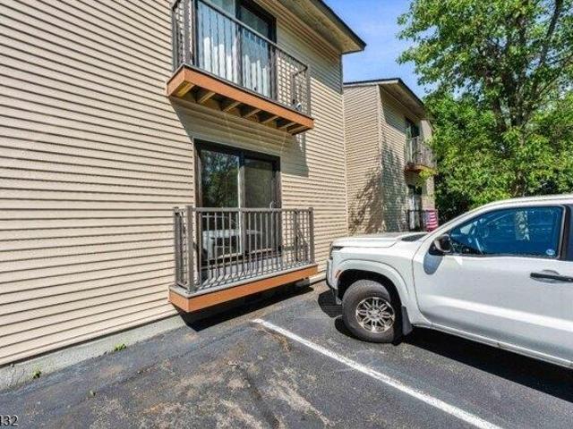 Condo for sale in Glen Gardner, New Jersey