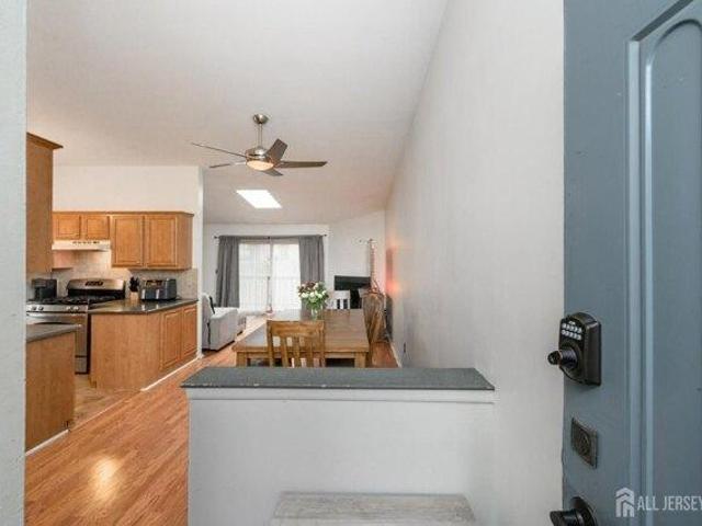 Condo for sale in Glen Gardner, New Jersey