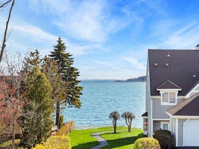 Condo for sale in Gloucester, Massachusetts