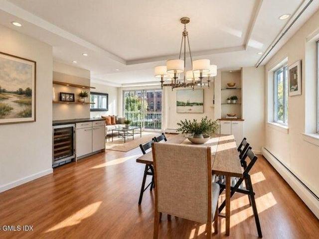 Condo for sale in Glenville, Greenwich