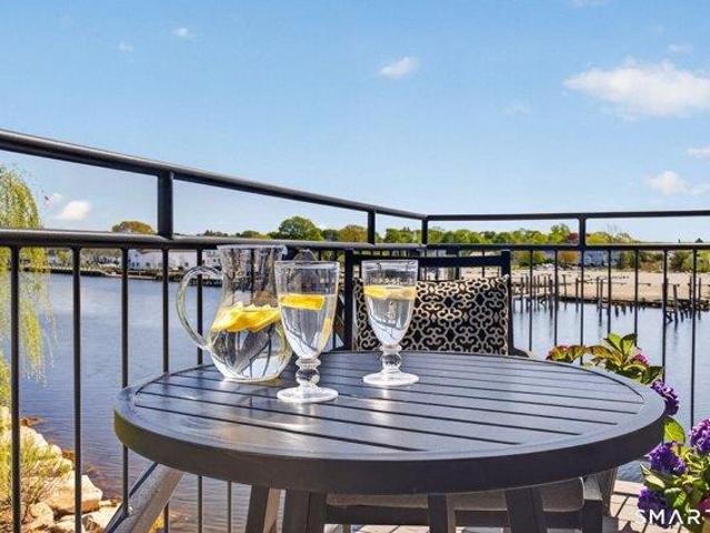 Condo for sale in Groton, Connecticut