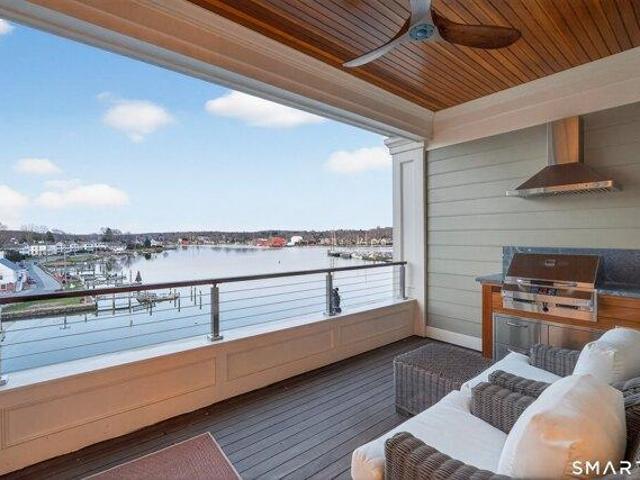 Condo for sale in Groton, Connecticut