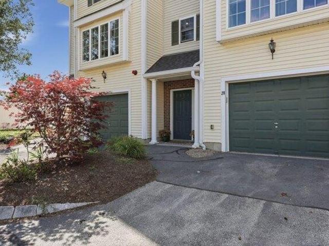 Condo for sale in Groveland, Essex County