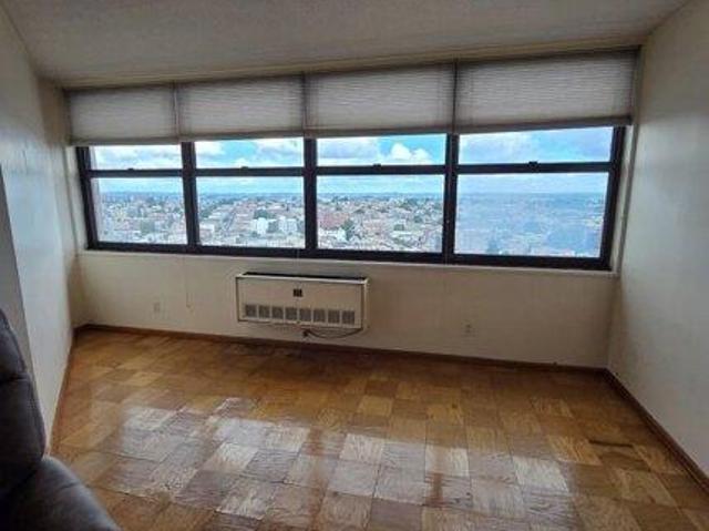 Condo for sale in Galaxy Towers, Guttenberg