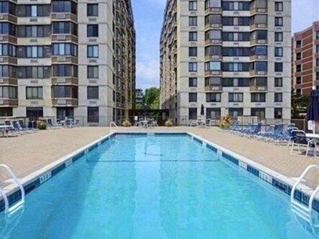 Condo for sale in Hackensack, New Jersey