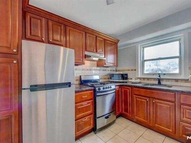Condo for sale in Hackensack, New Jersey