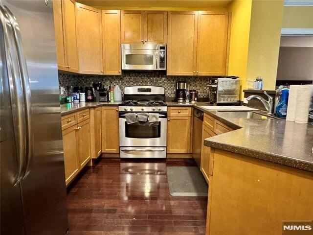Condo for sale in Hackensack, New Jersey
