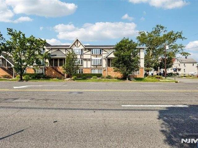Condo for sale in Hackensack, Bergen County