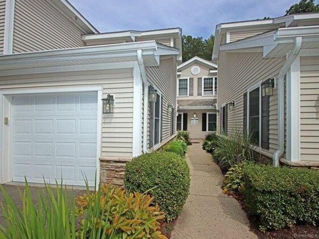 Condo for sale in Hamden, Connecticut
