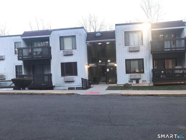 Condo for sale in Hamden, Connecticut