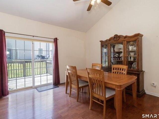 Condo for sale in Hamden, Connecticut