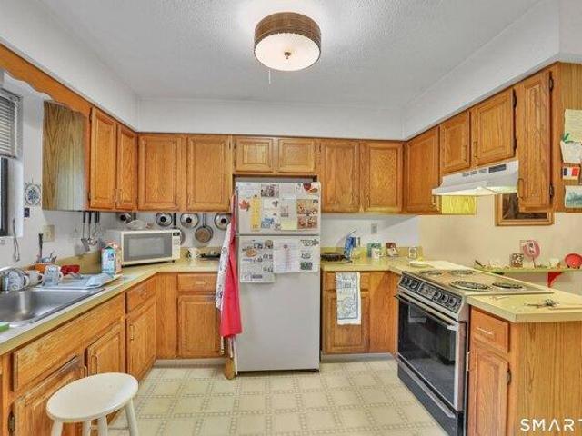 Condo for sale in Hamden, Connecticut
