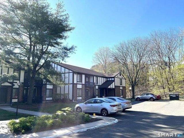 Condo for sale in Hamden, Connecticut