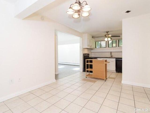 Condo for sale in Hamden, South Central Connecticut Planning Region
