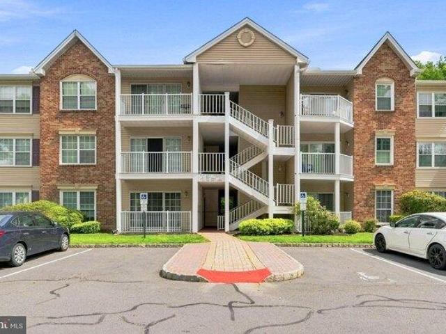 Condo for sale in Crosswicks, New Jersey