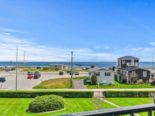 Condo for sale in New Hampshire