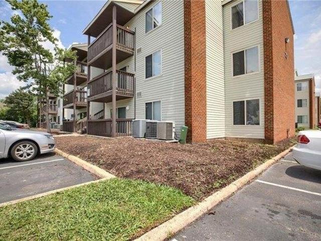 Condo for sale in Hampton