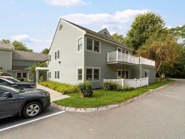 Condo for sale in Rivercrest, Hanover