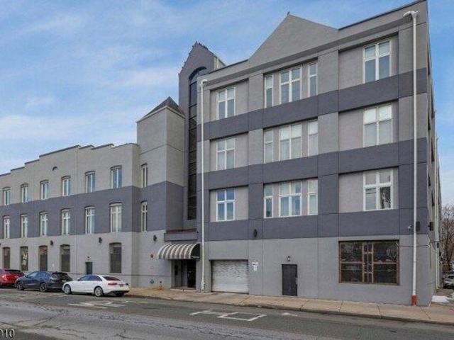 Condo for sale in Hudson, New Jersey