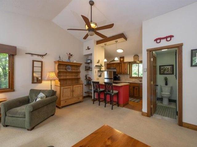 Condo for sale in Plantsville, Vermont