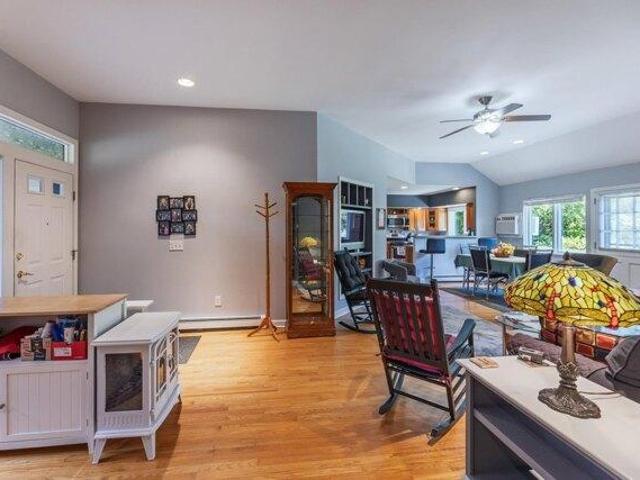 Condo for sale in Silver Brook Common, Hartford