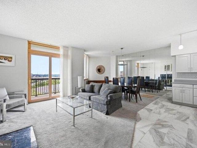 Condo for sale in Highland Park, New Jersey