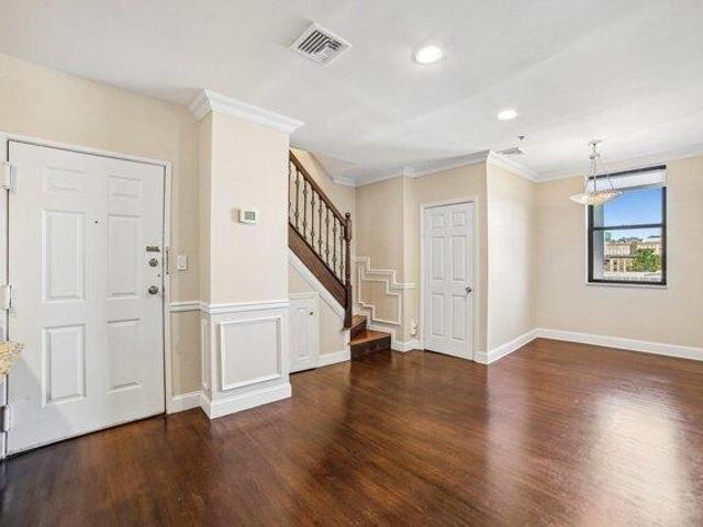 Condo for sale in Hudson, New Jersey