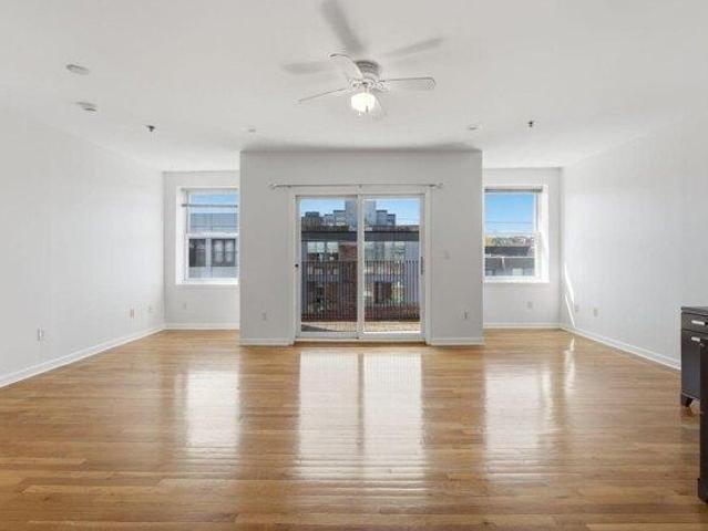 Condo for sale in Hudson, New Jersey
