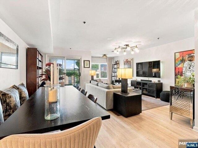 Condo for sale in Hudson, New Jersey