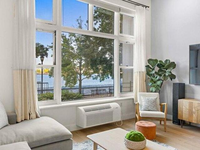 Condo for sale in Hudson, New Jersey