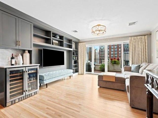 Condo for sale in Hudson, New Jersey