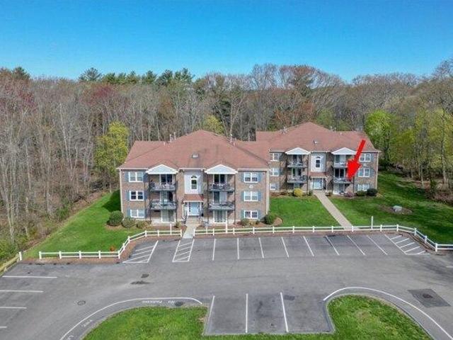 Condo for sale in Holbrook, Massachusetts