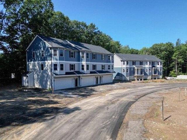 Condo for sale in Holbrook, Massachusetts