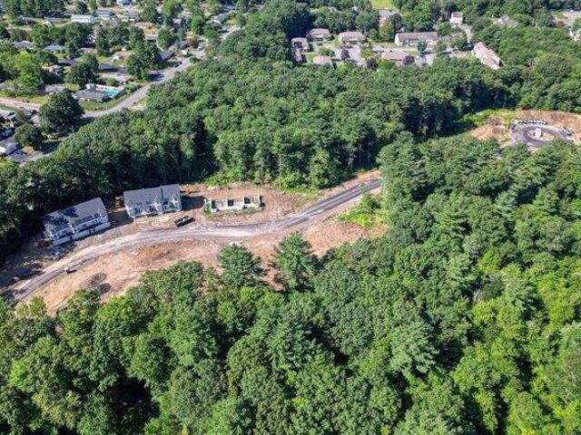 Condo for sale in Holbrook, Massachusetts