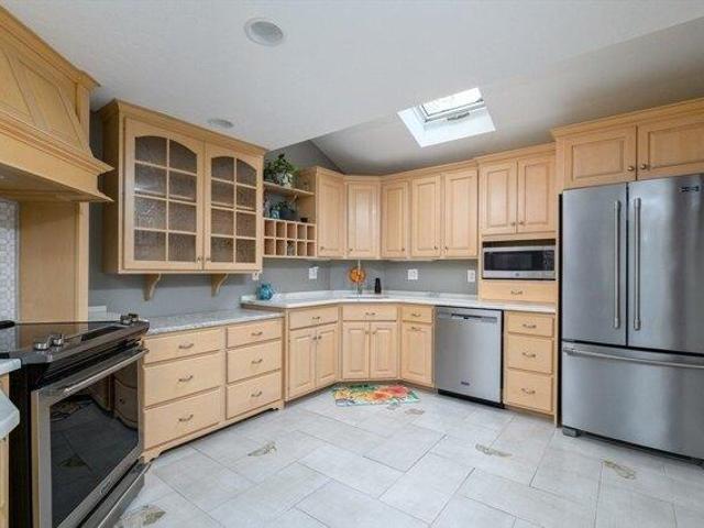 Condo for sale in Holden, Massachusetts