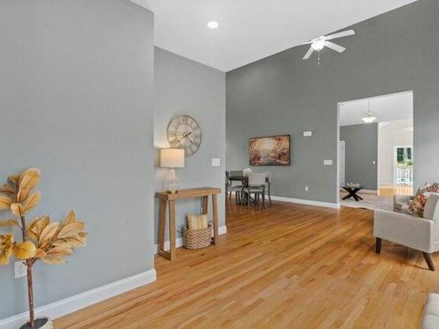 Condo for sale in Holden, Massachusetts