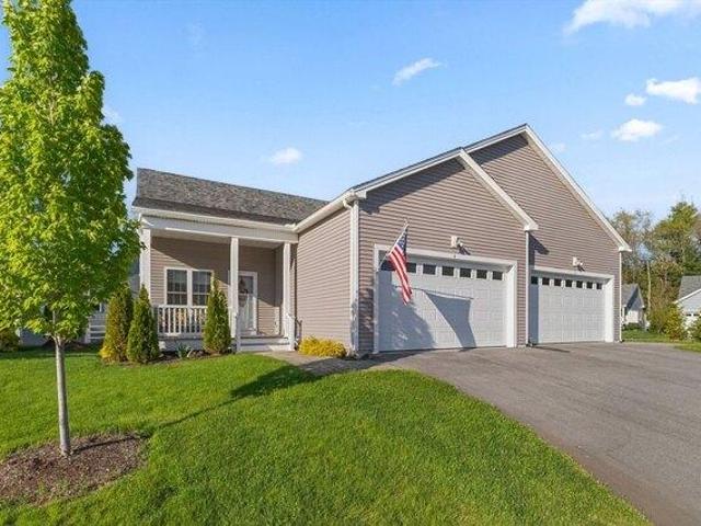 Condo for sale in Holden, Massachusetts