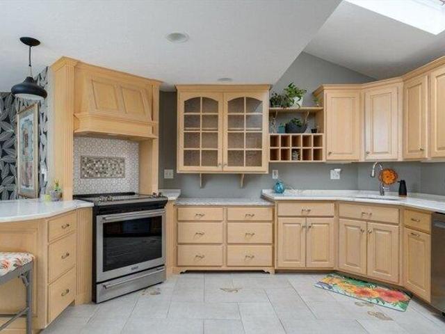 Condo for sale in Holden, Massachusetts