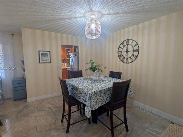 Condo for sale in Hollywood, Florida
