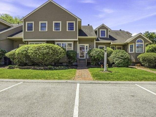 Condo for sale in Hopkinton, Massachusetts