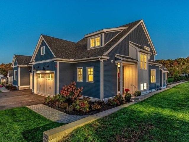 Condo for sale in Hopkinton, Massachusetts