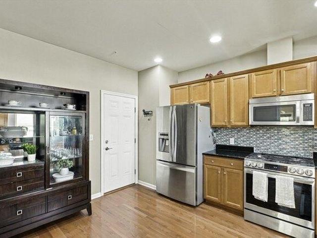Condo for sale in Hopkinton, Massachusetts