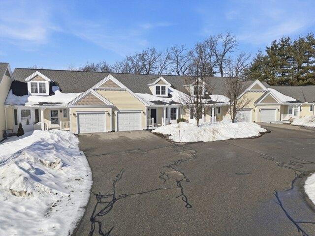 Condo for sale in Hudson, Massachusetts