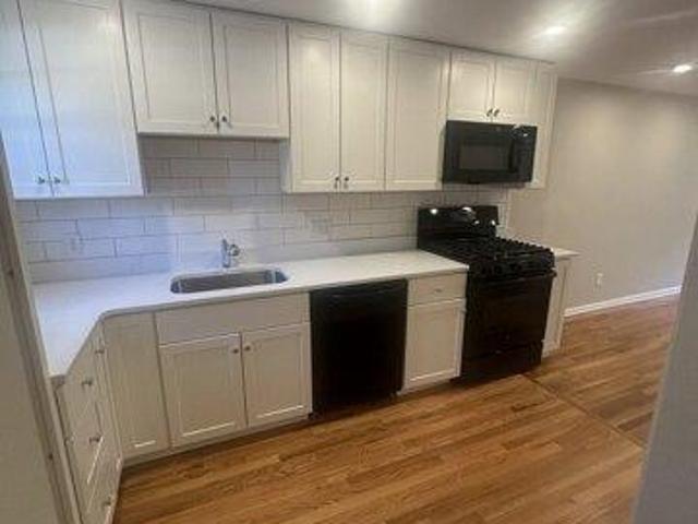 Condo for sale in Hudson, Middlesex County