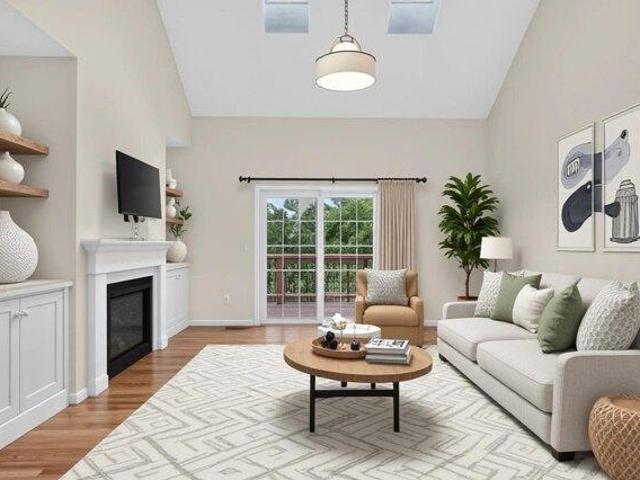 Condo for sale in Hudson, Middlesex County