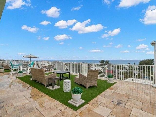 Condo for sale in Indian Rocks Beach, Florida