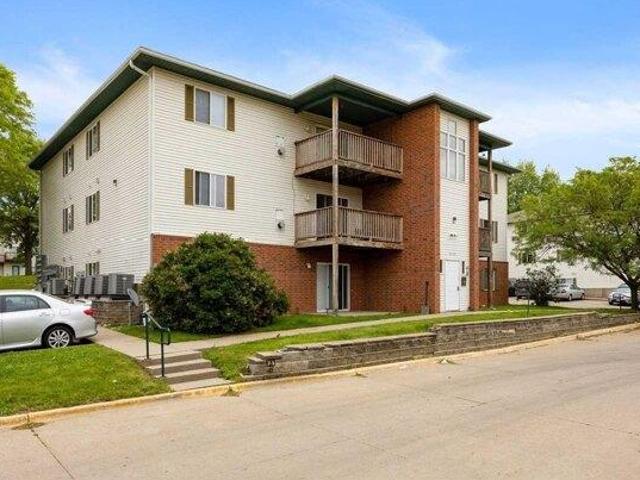 Condo for sale in Iowa City, Iowa