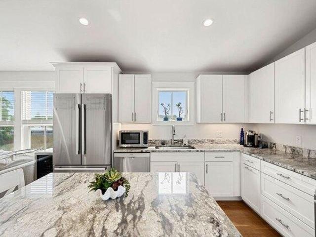 Condo for sale in Ipswich, Essex County